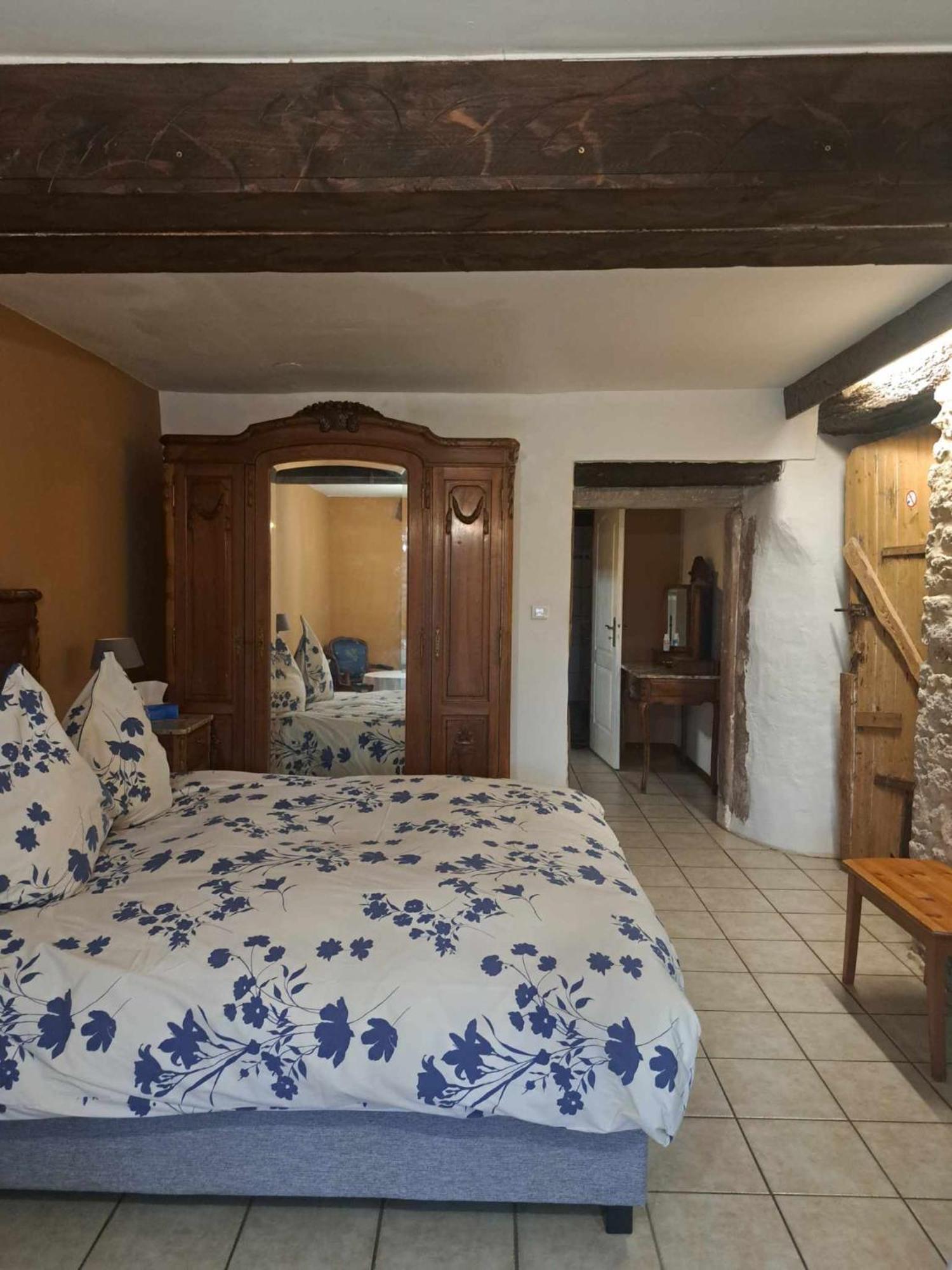 Chambres D'Hotes Les Hirondelles Gaubiving Exterior foto